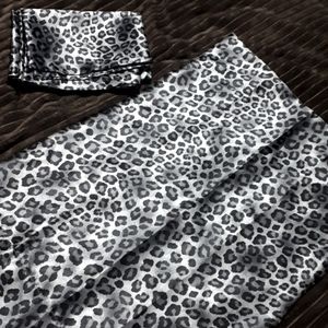 Set of 2 pillow cases (leopard) silver/grey/black